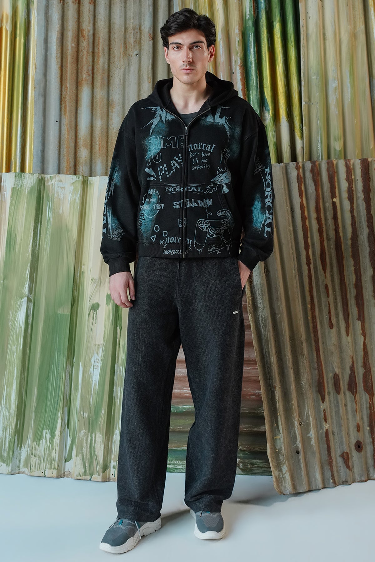 Graffti Acid Wash Zipper Hoodie - Black