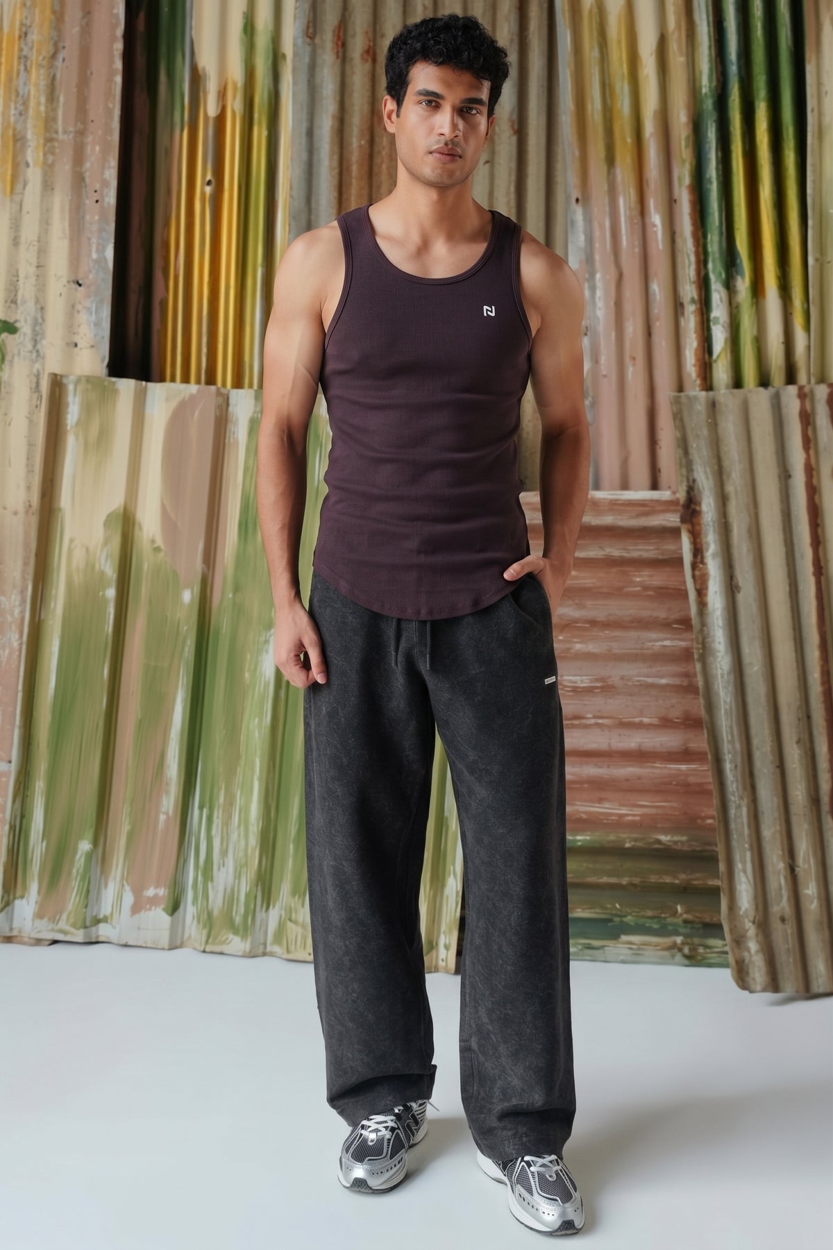 Acid Wash Scoop Bottom Tank - Coffee Brown