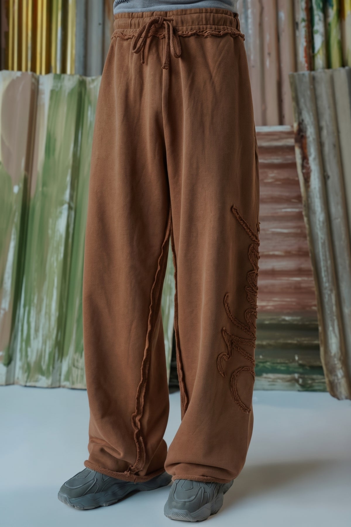 Big Applique Branding Trousers - Brown