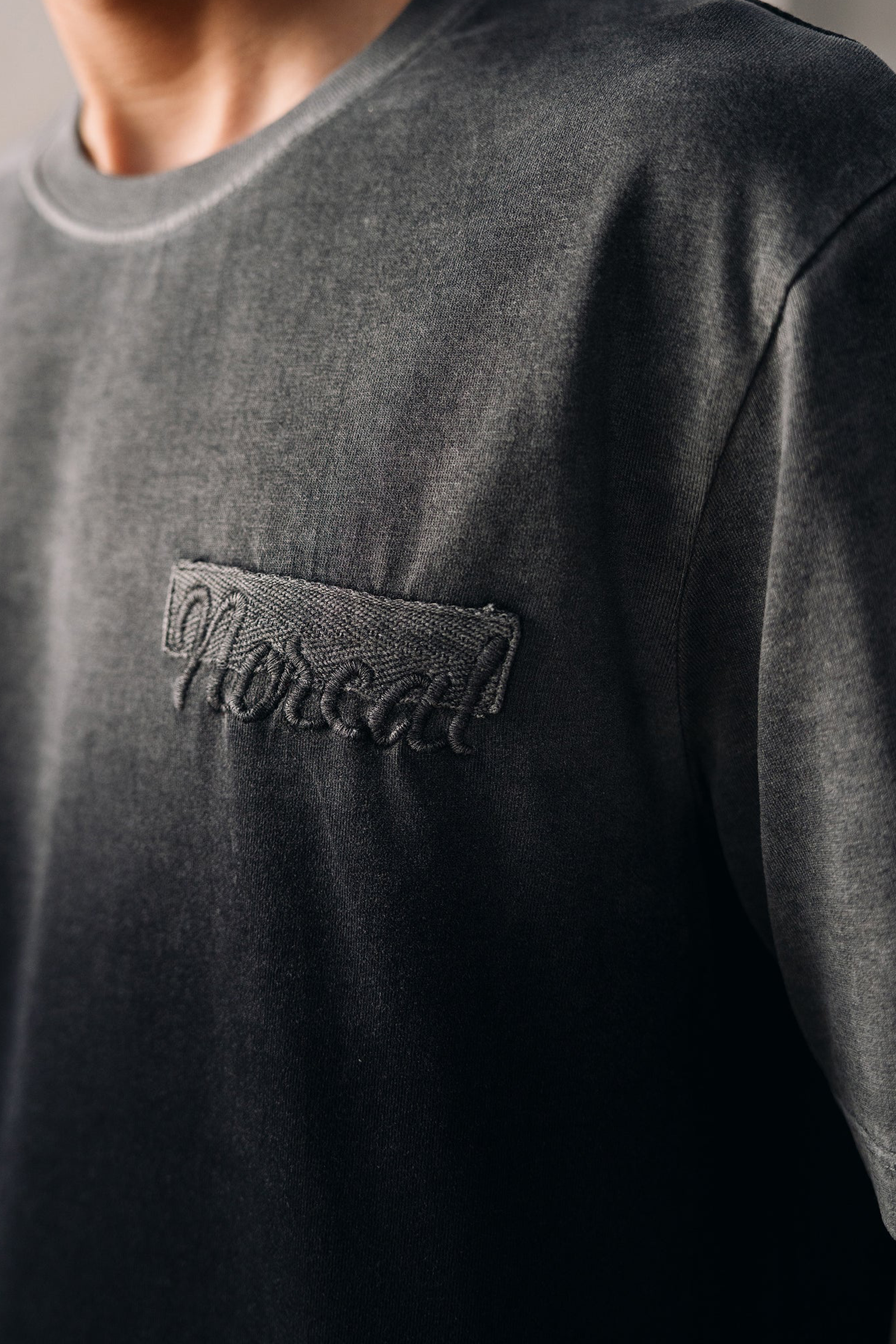 Gradient Spray Wash Tee - Black